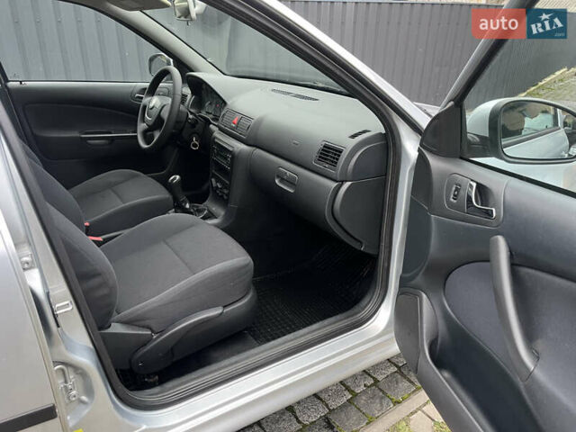 Сірий Шкода Октавія, об'ємом двигуна 1.6 л та пробігом 262 тис. км за 5999 $, фото 30 на Automoto.ua