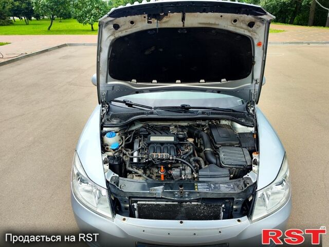 Серый Шкода Октавия, объемом двигателя 1.6 л и пробегом 200 тыс. км за 8350 $, фото 7 на Automoto.ua