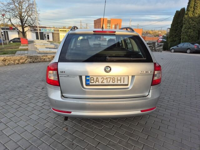 Шкода Октавія 2010 у Кропивницькому (Кіровограді) на Automoto.ua Сірий Шкода Октавія, об'ємом двигуна 1.6 л та пробігом 240 тис. км за 8200 $, фото 1 на Automoto.ua