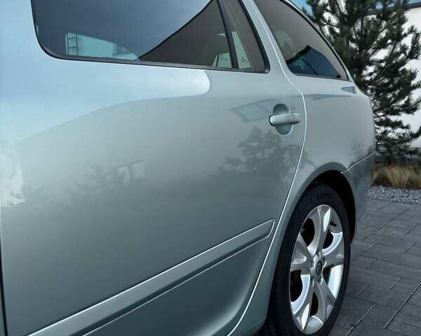 Серый Шкода Октавия, объемом двигателя 1.8 л и пробегом 183 тыс. км за 8800 $, фото 5 на Automoto.ua