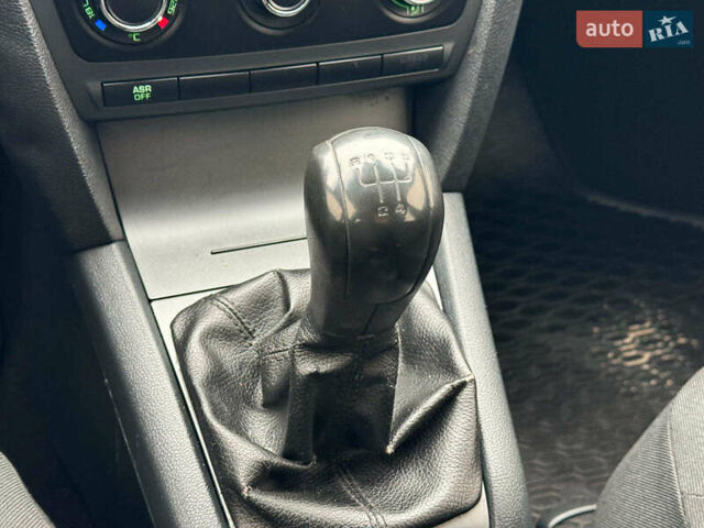 Сірий Шкода Октавія, об'ємом двигуна 1.6 л та пробігом 307 тис. км за 5940 $, фото 30 на Automoto.ua