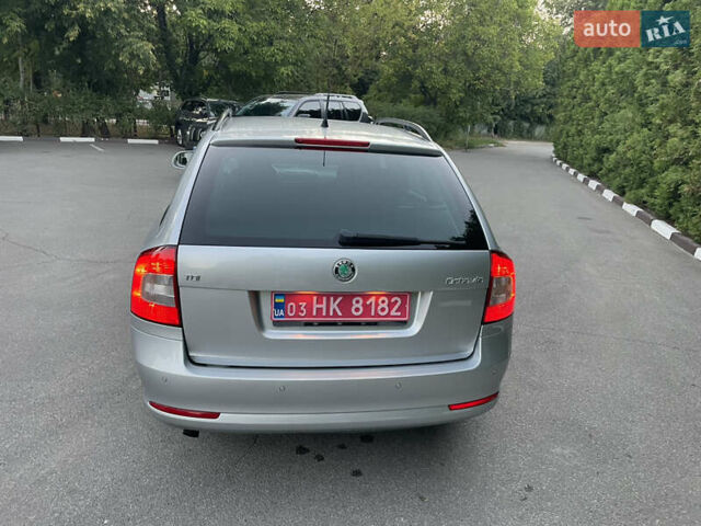 Серый Шкода Октавия, объемом двигателя 1.6 л и пробегом 167 тыс. км за 9500 $, фото 6 на Automoto.ua