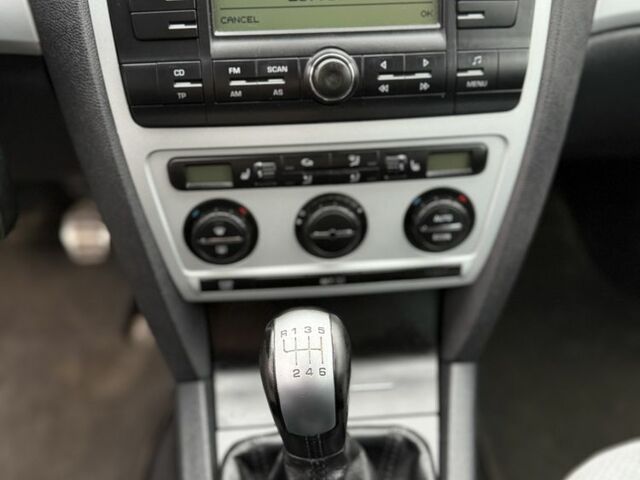 Серый Шкода Октавия, объемом двигателя 2 л и пробегом 312 тыс. км за 3599 $, фото 21 на Automoto.ua