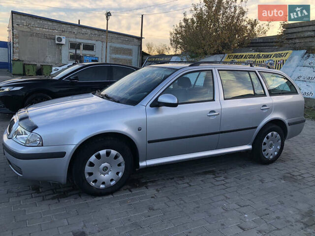 Сірий Шкода Октавія, об'ємом двигуна 1.6 л та пробігом 160 тис. км за 7300 $, фото 1 на Automoto.ua