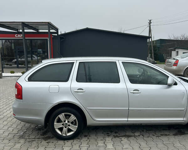 Серый Шкода Октавия, объемом двигателя 1.6 л и пробегом 295 тыс. км за 6800 $, фото 6 на Automoto.ua