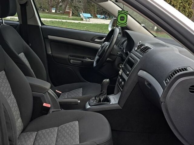 Серый Шкода Октавия, объемом двигателя 1.6 л и пробегом 133 тыс. км за 7700 $, фото 9 на Automoto.ua