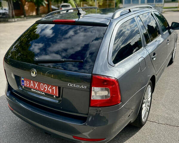 Сірий Шкода Октавія, об'ємом двигуна 1.8 л та пробігом 235 тис. км за 9000 $, фото 3 на Automoto.ua