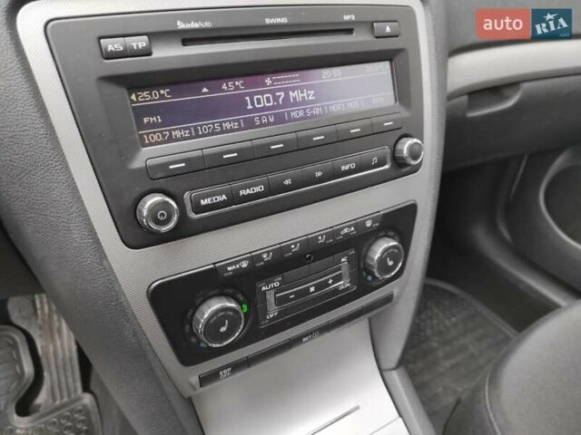 Серый Шкода Октавия, объемом двигателя 1.6 л и пробегом 310 тыс. км за 7700 $, фото 11 на Automoto.ua