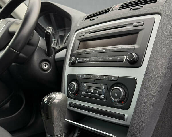 Серый Шкода Октавия, объемом двигателя 1.6 л и пробегом 183 тыс. км за 7400 $, фото 8 на Automoto.ua