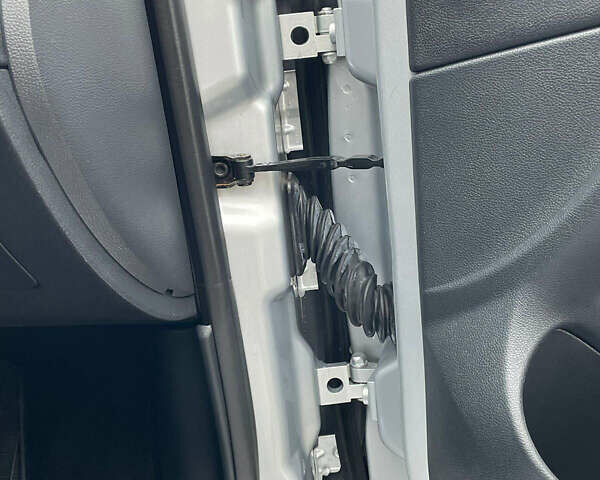 Сірий Шкода Октавія, об'ємом двигуна 1.6 л та пробігом 229 тис. км за 8999 $, фото 210 на Automoto.ua