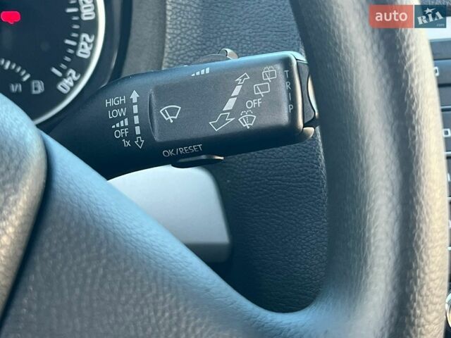 Серый Шкода Октавия, объемом двигателя 1.6 л и пробегом 134 тыс. км за 9200 $, фото 51 на Automoto.ua