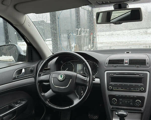 Сірий Шкода Октавія, об'ємом двигуна 1.4 л та пробігом 216 тис. км за 7450 $, фото 16 на Automoto.ua