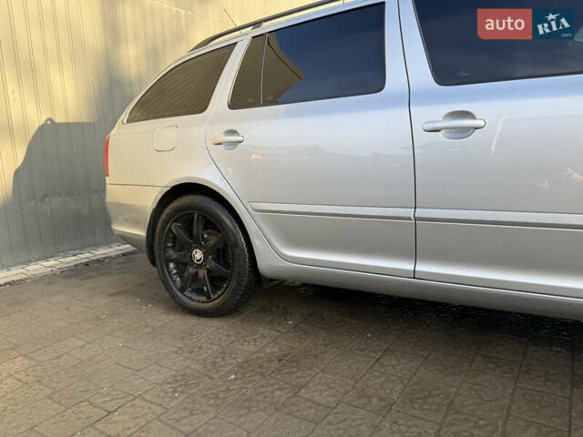 Сірий Шкода Октавія, об'ємом двигуна 1.6 л та пробігом 278 тис. км за 7300 $, фото 16 на Automoto.ua