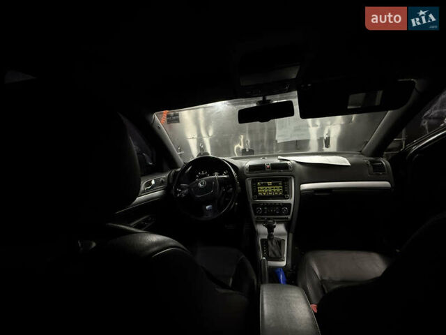 Сірий Шкода Октавія, об'ємом двигуна 1.98 л та пробігом 280 тис. км за 8500 $, фото 12 на Automoto.ua