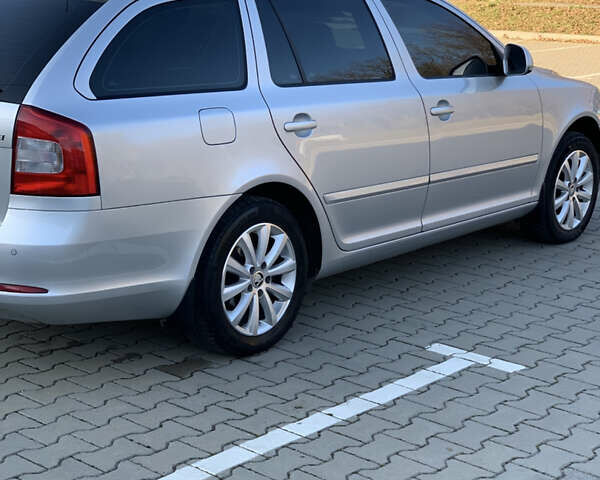Сірий Шкода Октавія, об'ємом двигуна 1.6 л та пробігом 181 тис. км за 8799 $, фото 10 на Automoto.ua