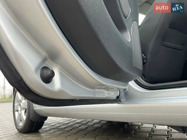 Сірий Шкода Октавія, об'ємом двигуна 1.6 л та пробігом 229 тис. км за 8999 $, фото 184 на Automoto.ua