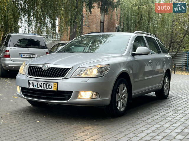 Серый Шкода Октавия, объемом двигателя 1.6 л и пробегом 182 тыс. км за 8600 $, фото 3 на Automoto.ua