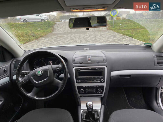 Серый Шкода Октавия, объемом двигателя 1.4 л и пробегом 206 тыс. км за 7300 $, фото 8 на Automoto.ua