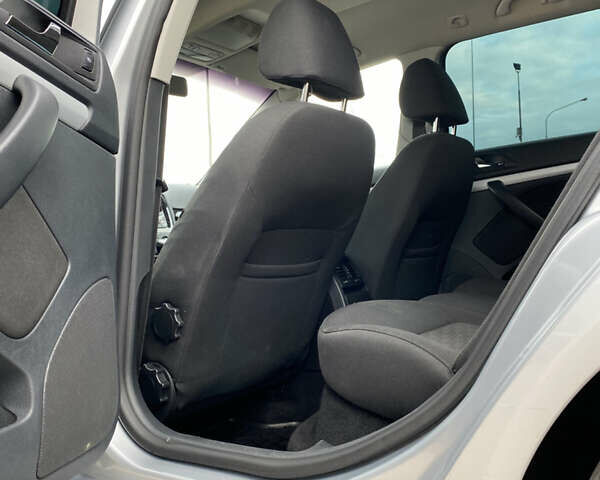 Серый Шкода Октавия, объемом двигателя 2 л и пробегом 273 тыс. км за 8200 $, фото 70 на Automoto.ua