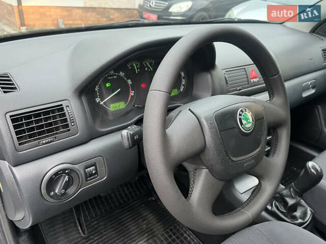 Сірий Шкода Октавія, об'ємом двигуна 1.6 л та пробігом 262 тис. км за 5999 $, фото 24 на Automoto.ua