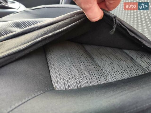 Серый Шкода Октавия, объемом двигателя 1.6 л и пробегом 200 тыс. км за 7600 $, фото 15 на Automoto.ua