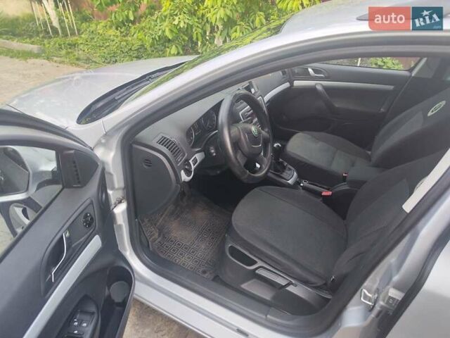 Серый Шкода Октавия, объемом двигателя 1.6 л и пробегом 200 тыс. км за 7650 $, фото 13 на Automoto.ua