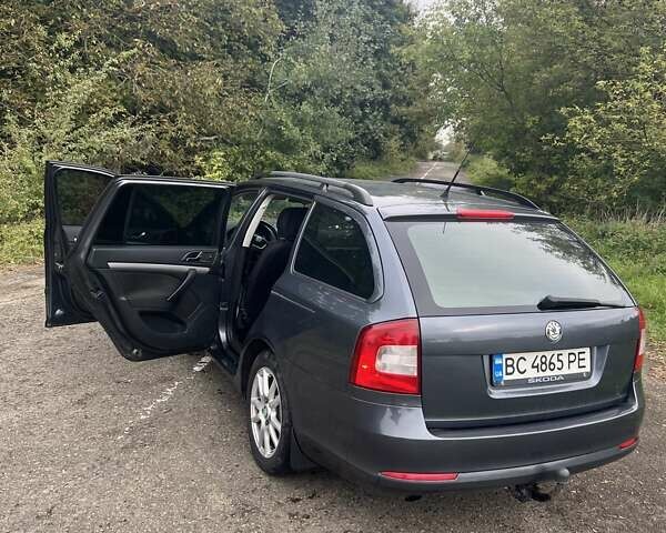 Серый Шкода Октавия, объемом двигателя 1.6 л и пробегом 293 тыс. км за 7750 $, фото 6 на Automoto.ua