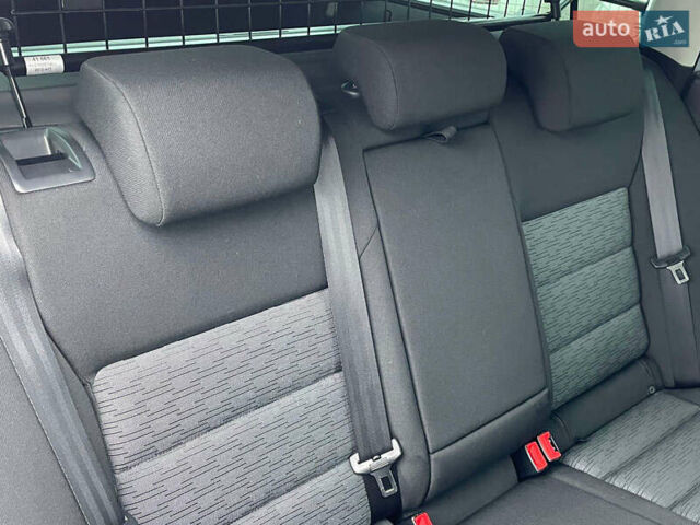 Сірий Шкода Октавія, об'ємом двигуна 1.6 л та пробігом 229 тис. км за 8999 $, фото 209 на Automoto.ua