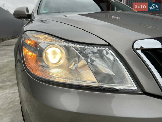 Сірий Шкода Октавія, об'ємом двигуна 1.6 л та пробігом 188 тис. км за 9200 $, фото 35 на Automoto.ua