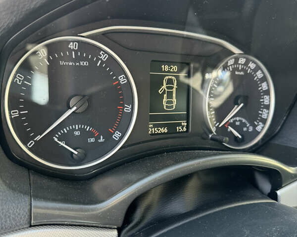 Сірий Шкода Октавія, об'ємом двигуна 1.39 л та пробігом 216 тис. км за 6400 $, фото 12 на Automoto.ua