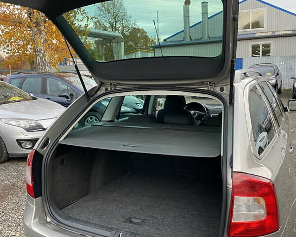 Серый Шкода Октавия, объемом двигателя 1.4 л и пробегом 250 тыс. км за 6999 $, фото 6 на Automoto.ua