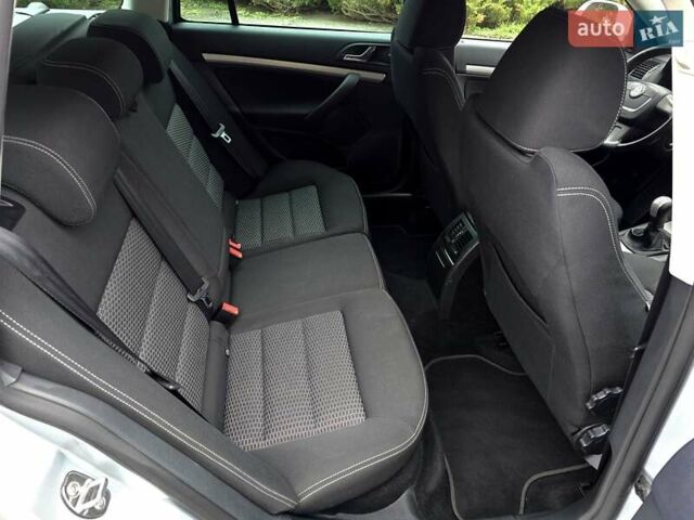 Серый Шкода Октавия, объемом двигателя 1.8 л и пробегом 190 тыс. км за 7200 $, фото 93 на Automoto.ua