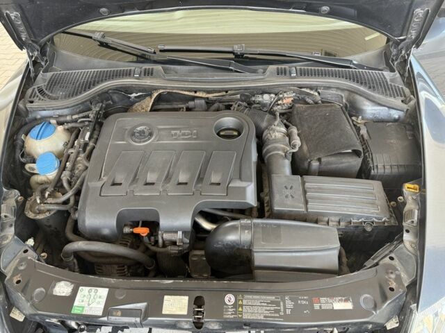 Сірий Шкода Октавія, об'ємом двигуна 2 л та пробігом 275 тис. км за 6900 $, фото 7 на Automoto.ua