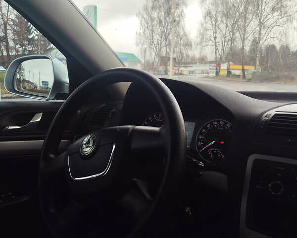 Серый Шкода Октавия, объемом двигателя 1.6 л и пробегом 336 тыс. км за 8000 $, фото 22 на Automoto.ua