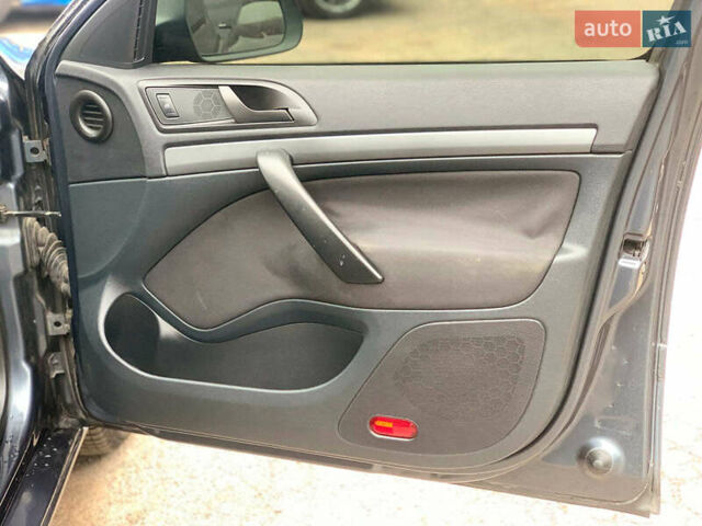 Сірий Шкода Октавія, об'ємом двигуна 1.6 л та пробігом 307 тис. км за 7190 $, фото 29 на Automoto.ua