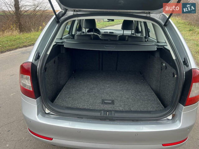 Серый Шкода Октавия, объемом двигателя 2 л и пробегом 255 тыс. км за 10700 $, фото 22 на Automoto.ua