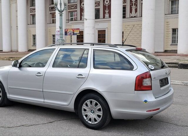 Серый Шкода Октавия, объемом двигателя 1.6 л и пробегом 133 тыс. км за 7700 $, фото 5 на Automoto.ua