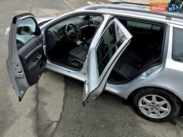 Серый Шкода Октавия, объемом двигателя 1.8 л и пробегом 190 тыс. км за 7200 $, фото 130 на Automoto.ua