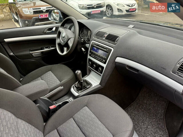 Сірий Шкода Октавія, об'ємом двигуна 1.8 л та пробігом 199 тис. км за 6599 $, фото 23 на Automoto.ua