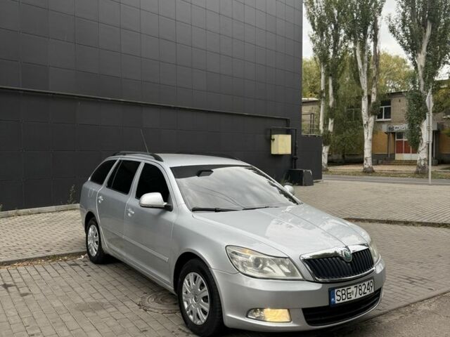 Сірий Шкода Октавія, об'ємом двигуна 1.9 л та пробігом 300 тис. км за 3100 $, фото 2 на Automoto.ua