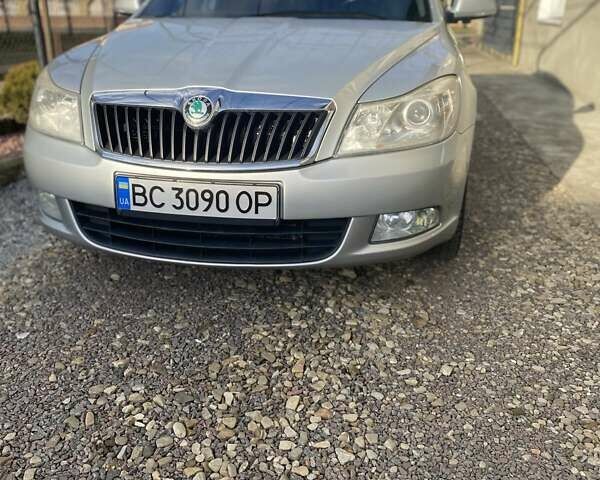 Серый Шкода Октавия, объемом двигателя 1.6 л и пробегом 288 тыс. км за 7500 $, фото 1 на Automoto.ua