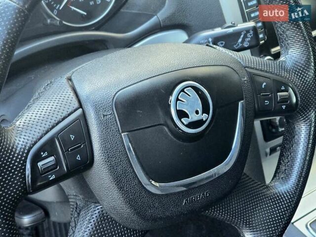 Серый Шкода Октавия, объемом двигателя 1.8 л и пробегом 226 тыс. км за 6400 $, фото 12 на Automoto.ua