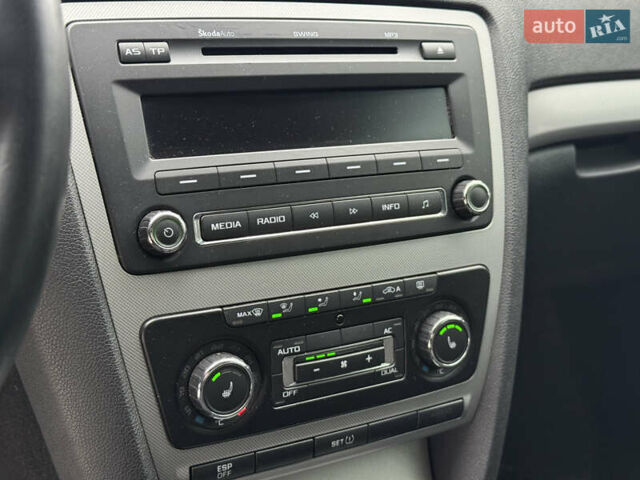 Сірий Шкода Октавія, об'ємом двигуна 1.39 л та пробігом 280 тис. км за 6300 $, фото 18 на Automoto.ua