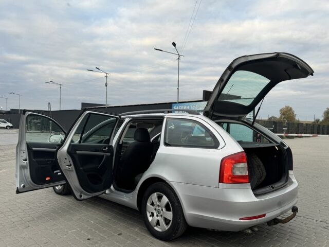 Сірий Шкода Октавія, об'ємом двигуна 2 л та пробігом 282 тис. км за 7990 $, фото 17 на Automoto.ua