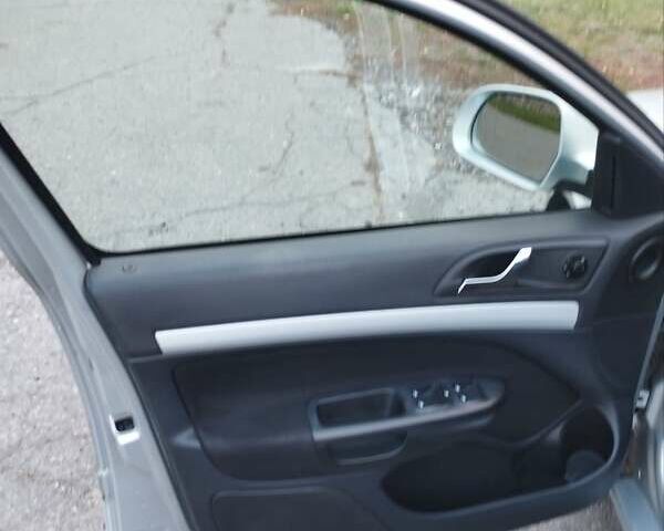 Серый Шкода Октавия, объемом двигателя 1.6 л и пробегом 280 тыс. км за 8100 $, фото 18 на Automoto.ua