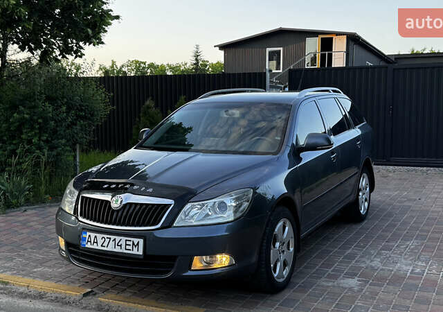 Серый Шкода Октавия, объемом двигателя 1.8 л и пробегом 274 тыс. км за 6900 $, фото 1 на Automoto.ua