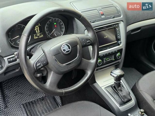 Серый Шкода Октавия, объемом двигателя 1.8 л и пробегом 226 тыс. км за 6400 $, фото 13 на Automoto.ua