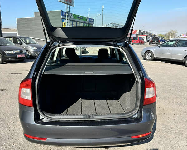 Серый Шкода Октавия, объемом двигателя 1.6 л и пробегом 204 тыс. км за 8999 $, фото 15 на Automoto.ua