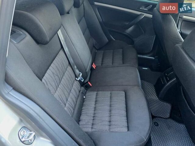 Серый Шкода Октавия, объемом двигателя 1.8 л и пробегом 226 тыс. км за 6400 $, фото 18 на Automoto.ua