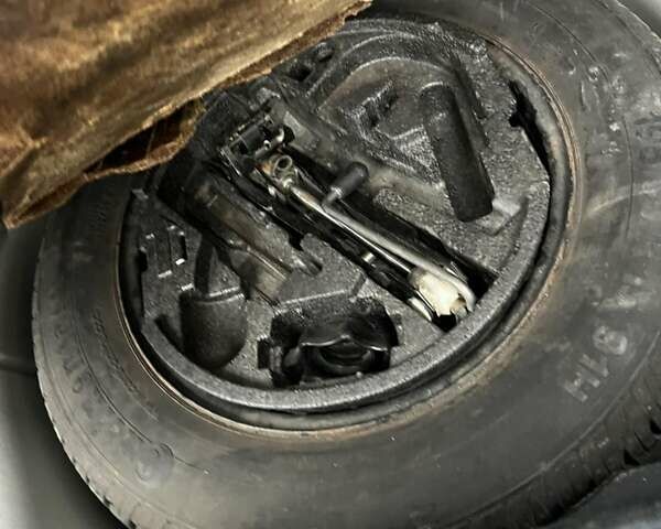 Шкода Октавия 2010 в Житомире на Automoto.ua Серый Шкода Октавия, объемом двигателя 1.9 л и пробегом 500 тыс. км за 3400 $, фото 13 на Automoto.ua